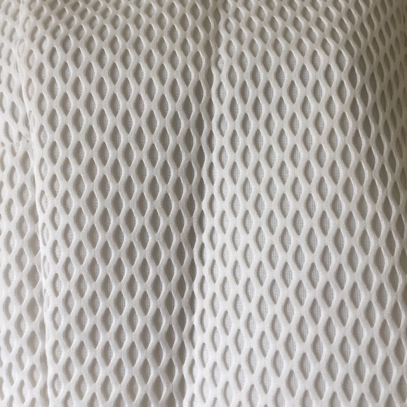 Express Lattice cream white crop top L - Picture 4 of 4